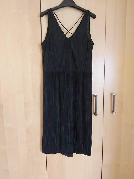 Dámske čierne šaty č.l, l