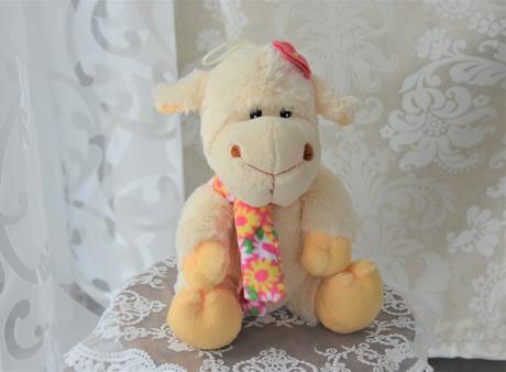 Plyšová ovečka so zvukom,