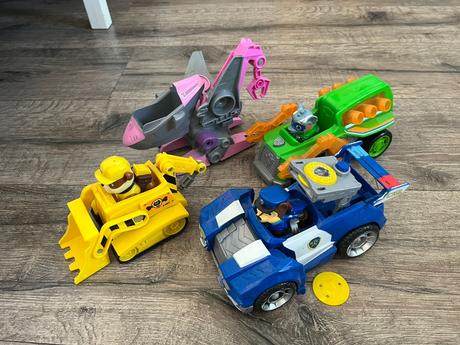 Auticka labkova patrola aj s postavickami, 