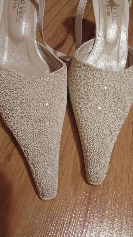 Spoločenské topánky, 36