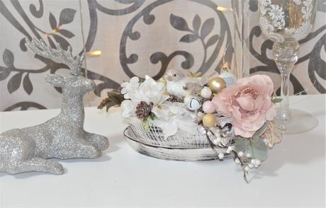 Jemný vianočný aranž s vtáčikom,