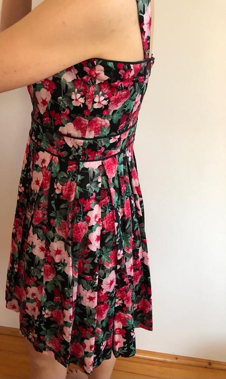 Šaty s kvetmi, orsay,m