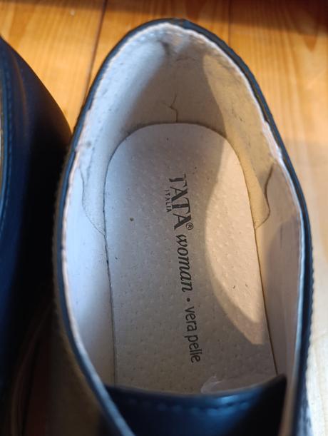 Kožené dámske topánky - veľ. 38 - zn. tata italia, 38