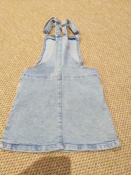 Riflové šatičky, 128