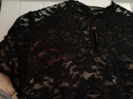 Krajkové elastické šaty, orsay,40