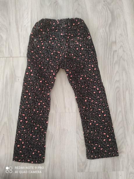 Nohavice, lupilu,104