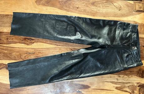 Čierne kožené nohavice, s
