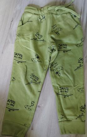 Tepláky, sinsay,110