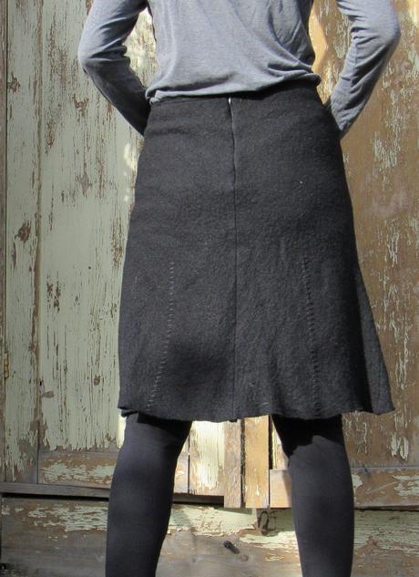 Teplučká vlnená sukňa, m