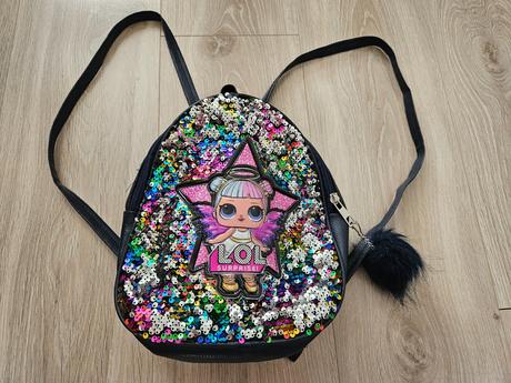 Ruksak lol,