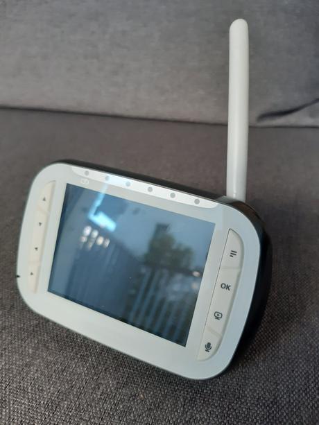 Baby pestunka motorola, motorola