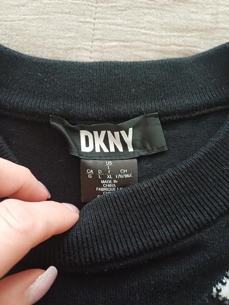 Parádny oversize sveter dkny č.l, l