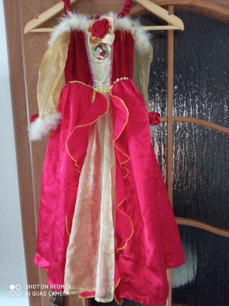 Karnevalové šatičky., 