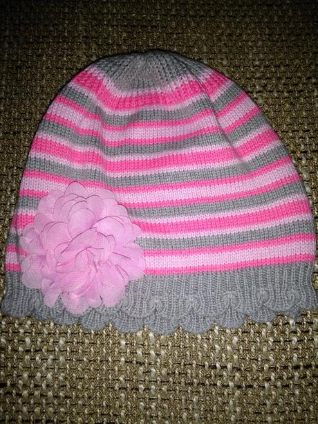 Dievčenská čiapka s kvetinkou, <50