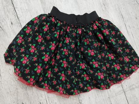 Ludova folk sukna 152,158,xxs, 152