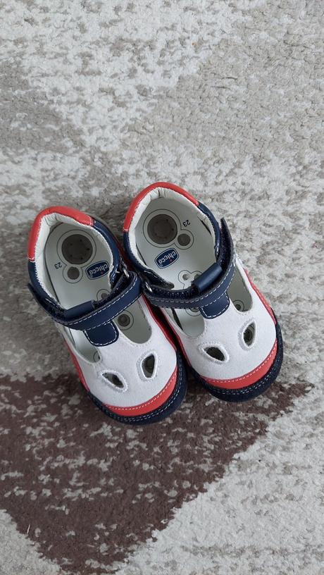 Sandálky, chicco,23