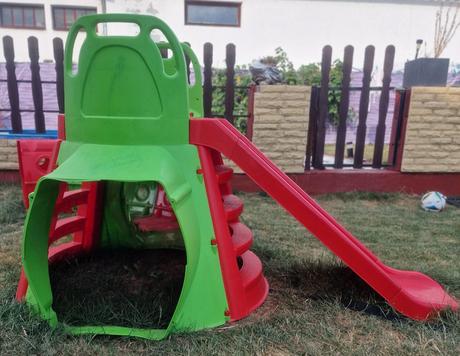 Veľká pevná šmykľavka, tunel,