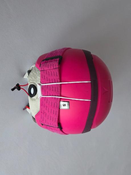 Dievčenská lyžiarska prilba a okuliare zn. atomic, atomic,s