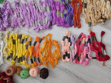 Nite farebné na ručné vyšívanie, 