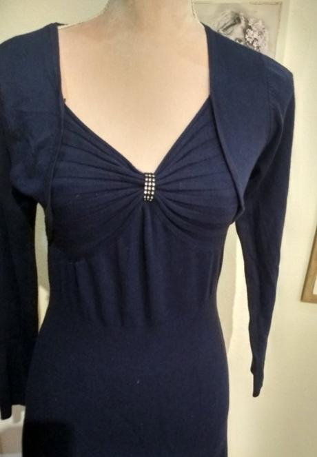 Svetríkove šaty, s