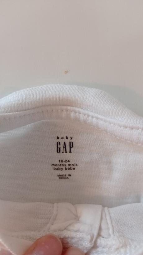 Biele body gap, gombiky, gap,92