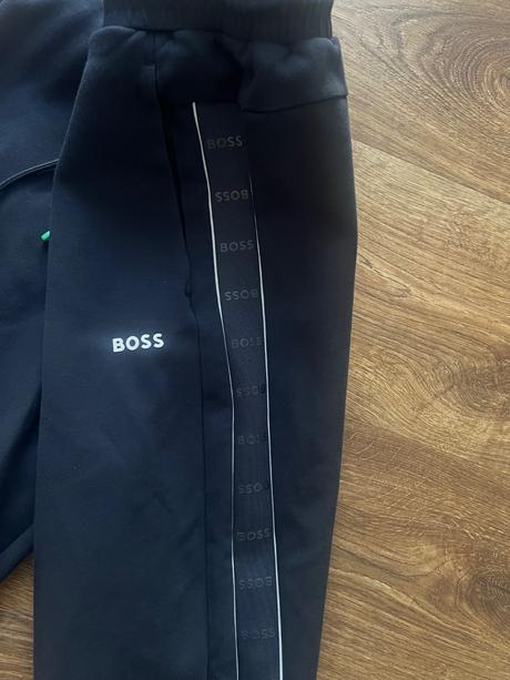 Boss tepláky, hugo boss,s
