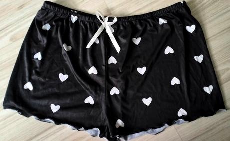 Krátke pyžamo zn.lunar, so srdiečkami, v. m/l, 36 - m