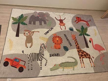 Detsky koberec so zvieratkami, 