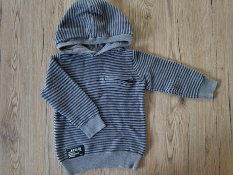 Sveter reserved, reserved,92