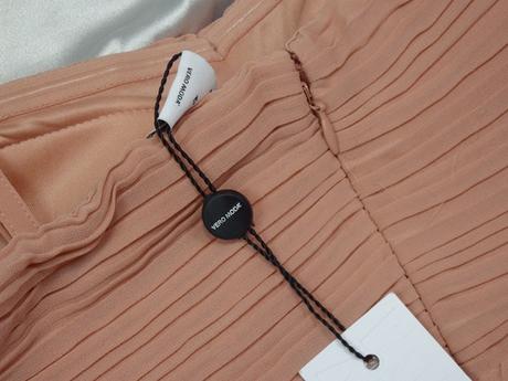 Kvalitné spoločenské šaty, 42