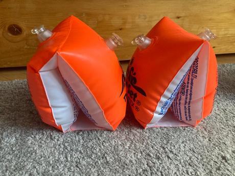 Rukávniky na plávanie,