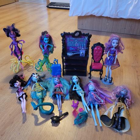 Predam monster high babiky,