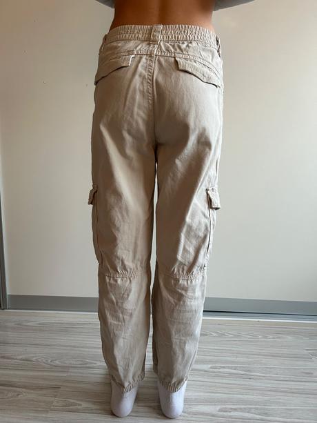 Jogger nohavice, bershka,152