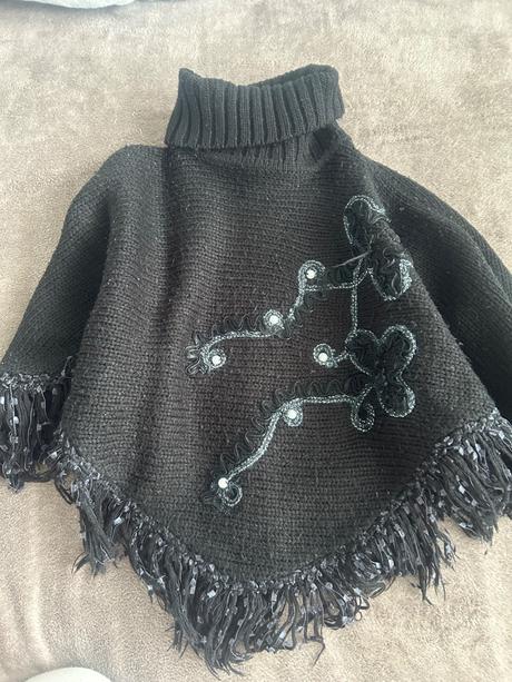 Dievčenské pončo, 104