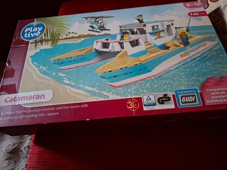 Catamaran loď playtive, 