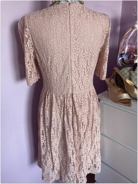 Krajkované mini šaty about you - veľkosť 40, l