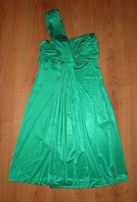 Zelené šaty pre štíhlu tehuľku / aj pre netehuľku, s