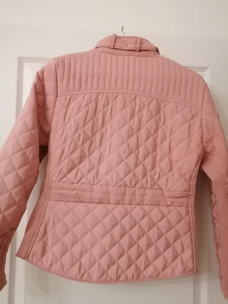 Ružová prechodná vetrovka, 42