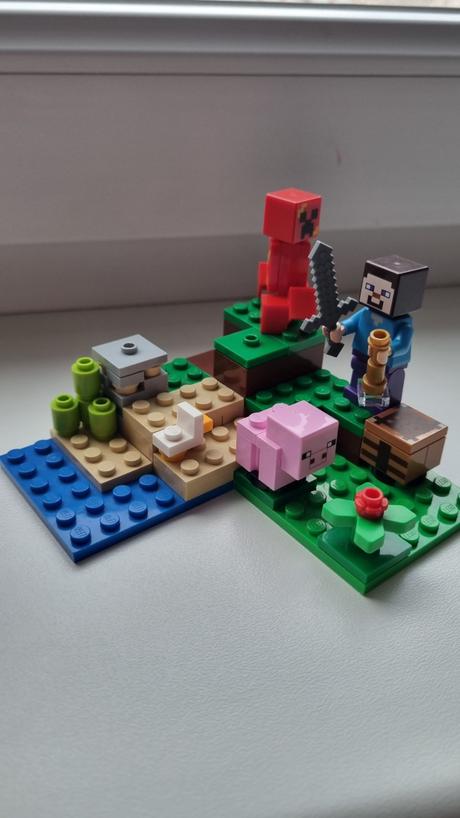 Lego minecraft 21177 útok creepera,