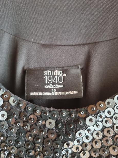 Cierne saty s kamienkami, xl