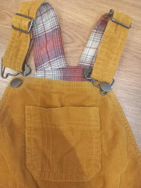 Menčestrovè nohavice na traky, 92