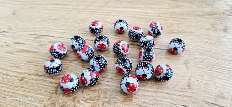 Korálka drevená - lienka- 16 mm, 