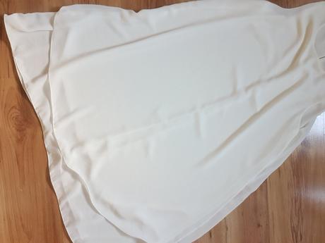 Krásne padavé šaty, l