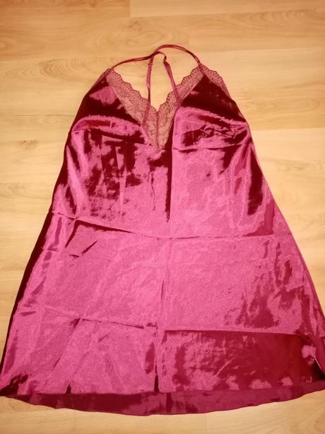 Nenosené negližé venus, l