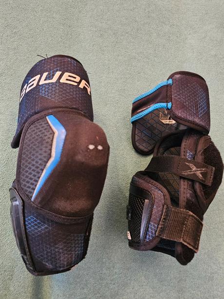 Hokejové chrániče lakťové - bauer - veľkosť m, bauer,m