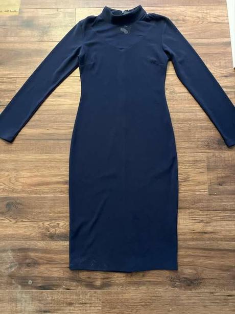 Tmavomodré šaty, s