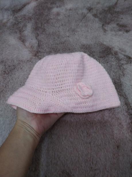 Nadherny pleteny klobučik 3-6 r., 110