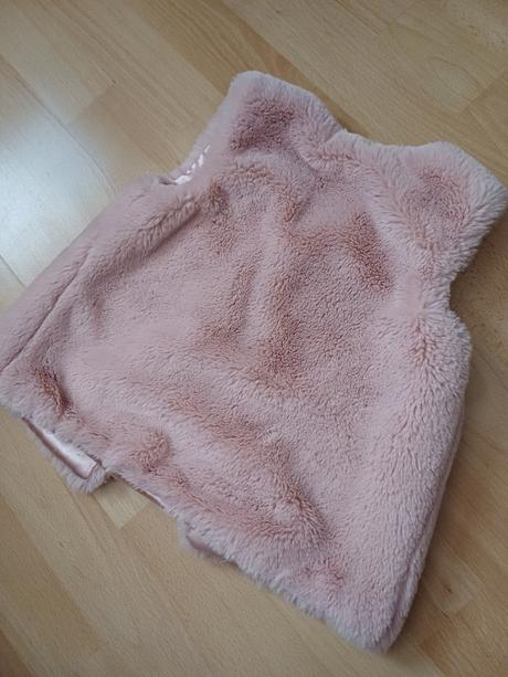Jemná plyšová vestička, matalan,92