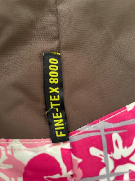 Lyziarska bunda, 152