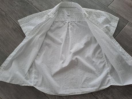 Biela košieľka s motýlikom, 128